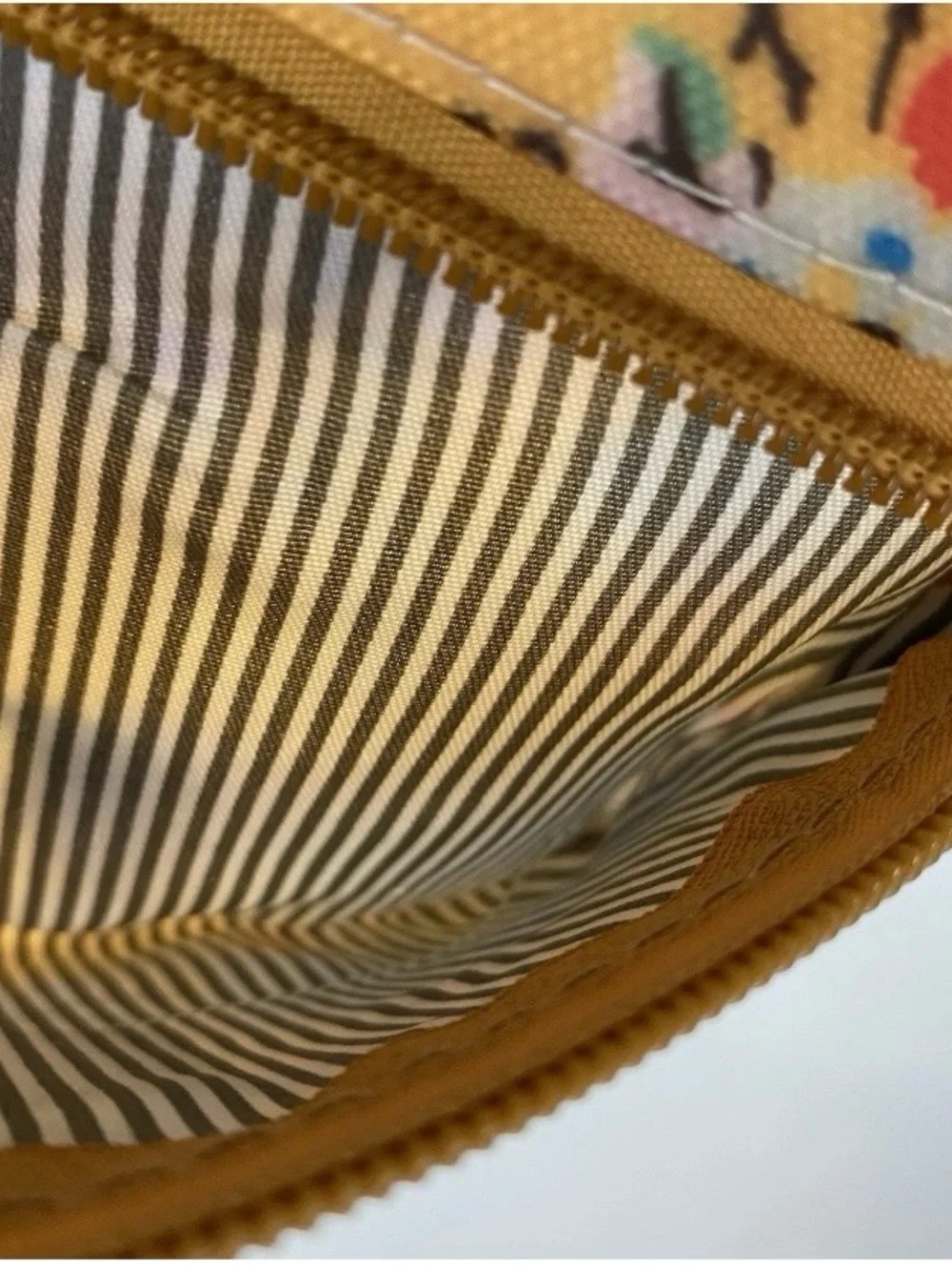 Gaenmesn Peanuts Yellow Floral Women’s Makeup Bag